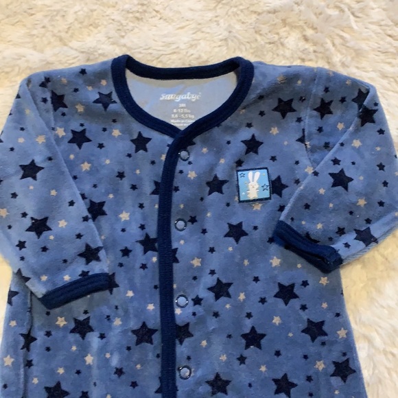 Star onesie / sleeper (2 for $10) - Picture 3 of 6